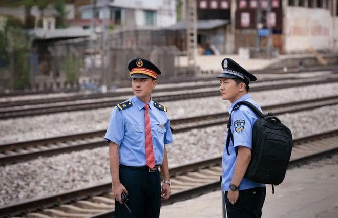 郭京飞陈数领衔，《驻站》演绎警民情深