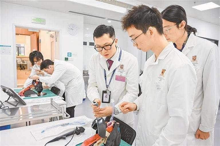 数万细胞中快速找出可疑细胞，深圳医院探索病理+AI大幅提升诊断时效和精准度