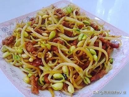 周末厨房大挑战：炒黄豆芽新花样