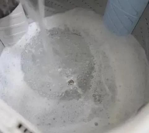 保持洗衣机清洁：有效的清理方法