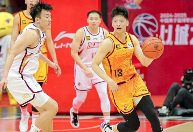 再砍23分6板4助！CBA又一潜力后卫脱颖而出，未来有望冲击国家队