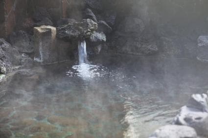 来自地球深部的馈赠：为什么温泉是热的？地热还有哪些效用？