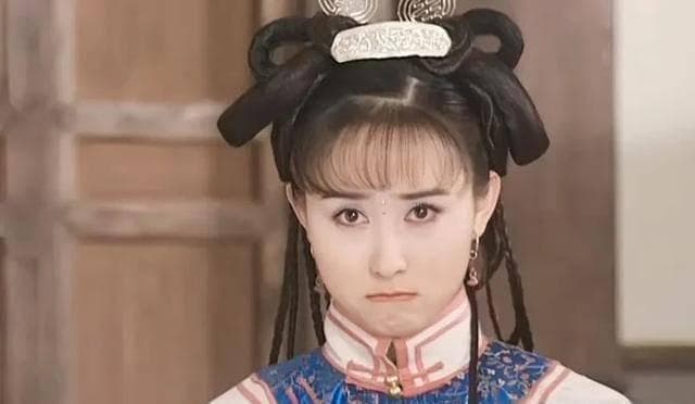 从《孝庄秘史》到《小孩不笨3》，胡静的演艺蜕变之路