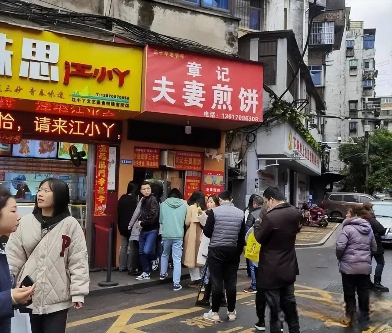 南昌老街巷“珠宝街”翻红，小吃店成年轻人必打卡之地