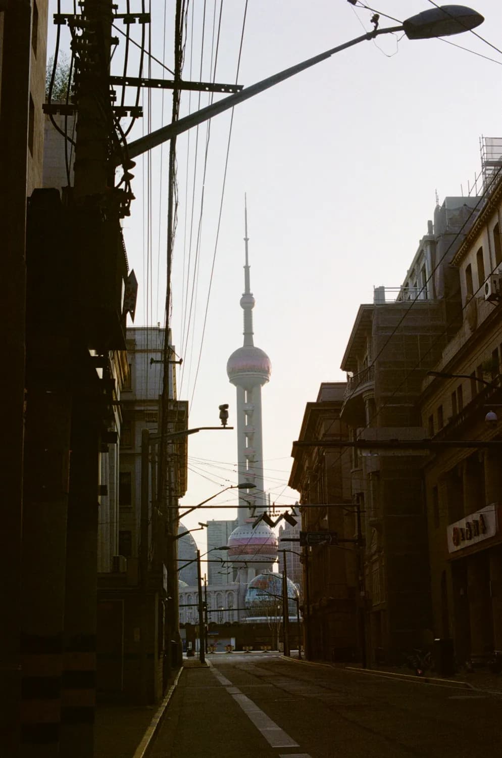 上海外地车限行升级：工作日全天限高架，早晚高峰限内环地面