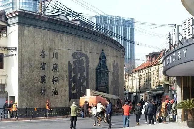 上海首条美食街乍浦路：从200家饭店到文旅地标