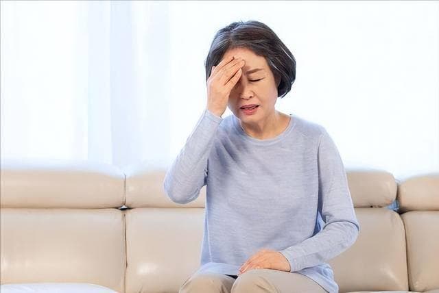 不想患上脑血管病，5种改善脑血管的食物多吃，有很多人还不知道