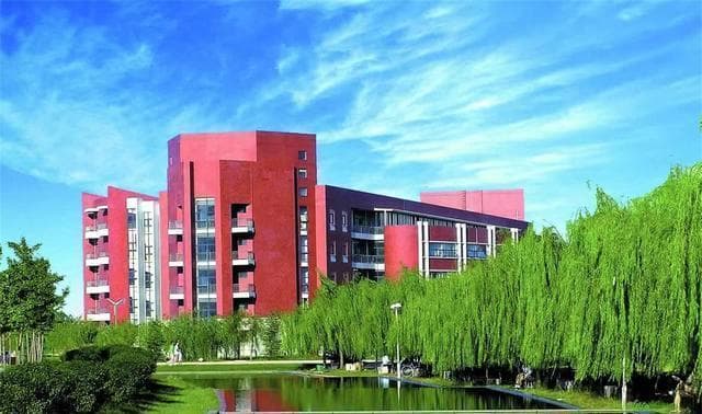最新山东高校排名：山师大跻身前四，青大仅列第八