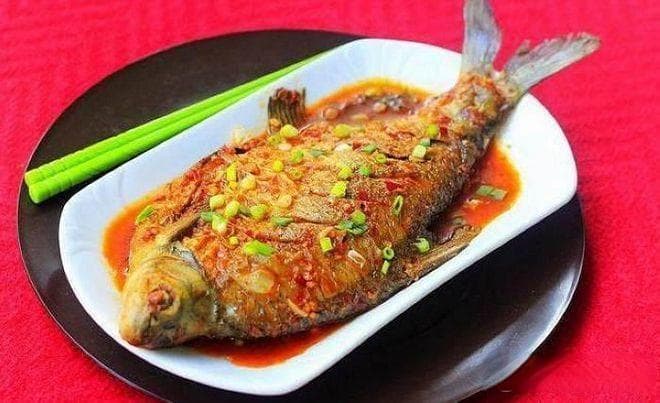 煎鱼是热锅冷油还是冷锅热油？