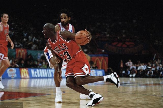 NBA得分王次数排名！从这点来看 詹姆斯落后乔丹不止一个档次