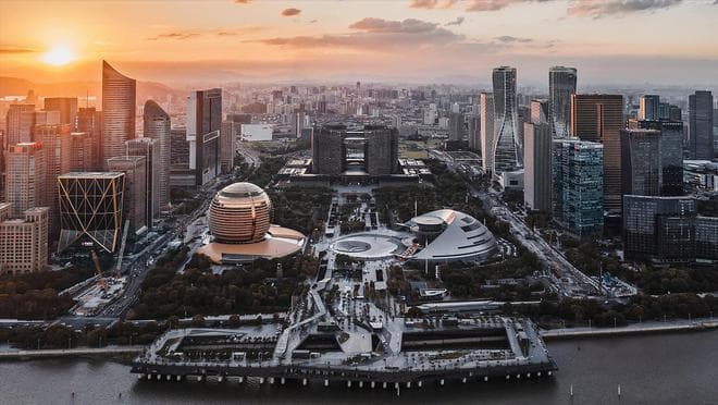 杭州和宁波在浙江的地位，哪个更高？二者相比，各有何优势？