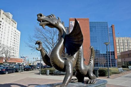 西方神话中的Dragon：从邪恶巨兽到人性化生物