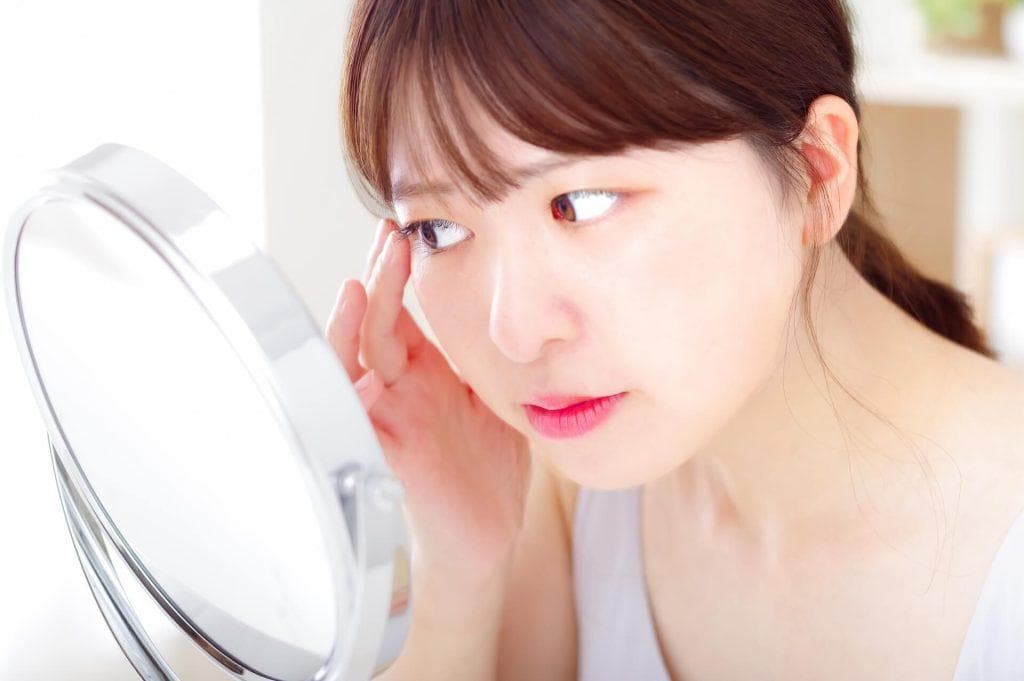 眼周细纹怎么办？医生教你预防和改善方法
