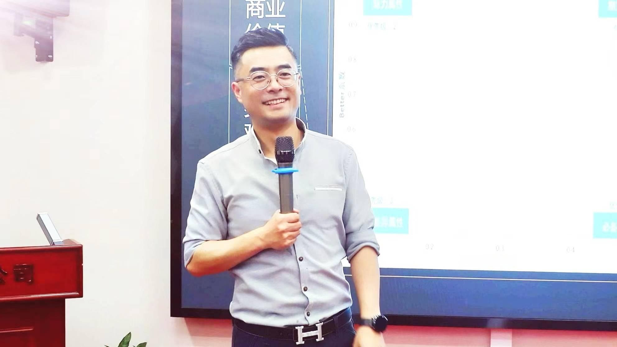 企业知识管理理论框架：从基础到实践的全面指南