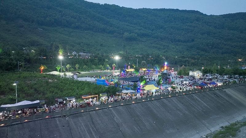 「候鸟式」避暑旅居火出圈 四川绵竹民宿产业发展旺