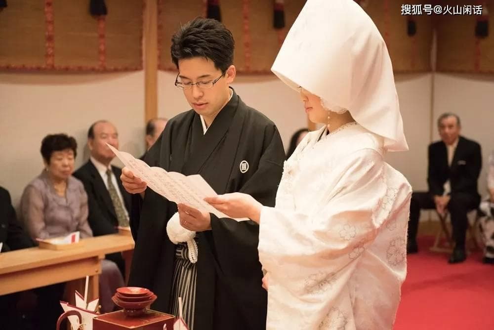 日本兴起“友情婚”，夫妻搭伙生活，如同兄妹
