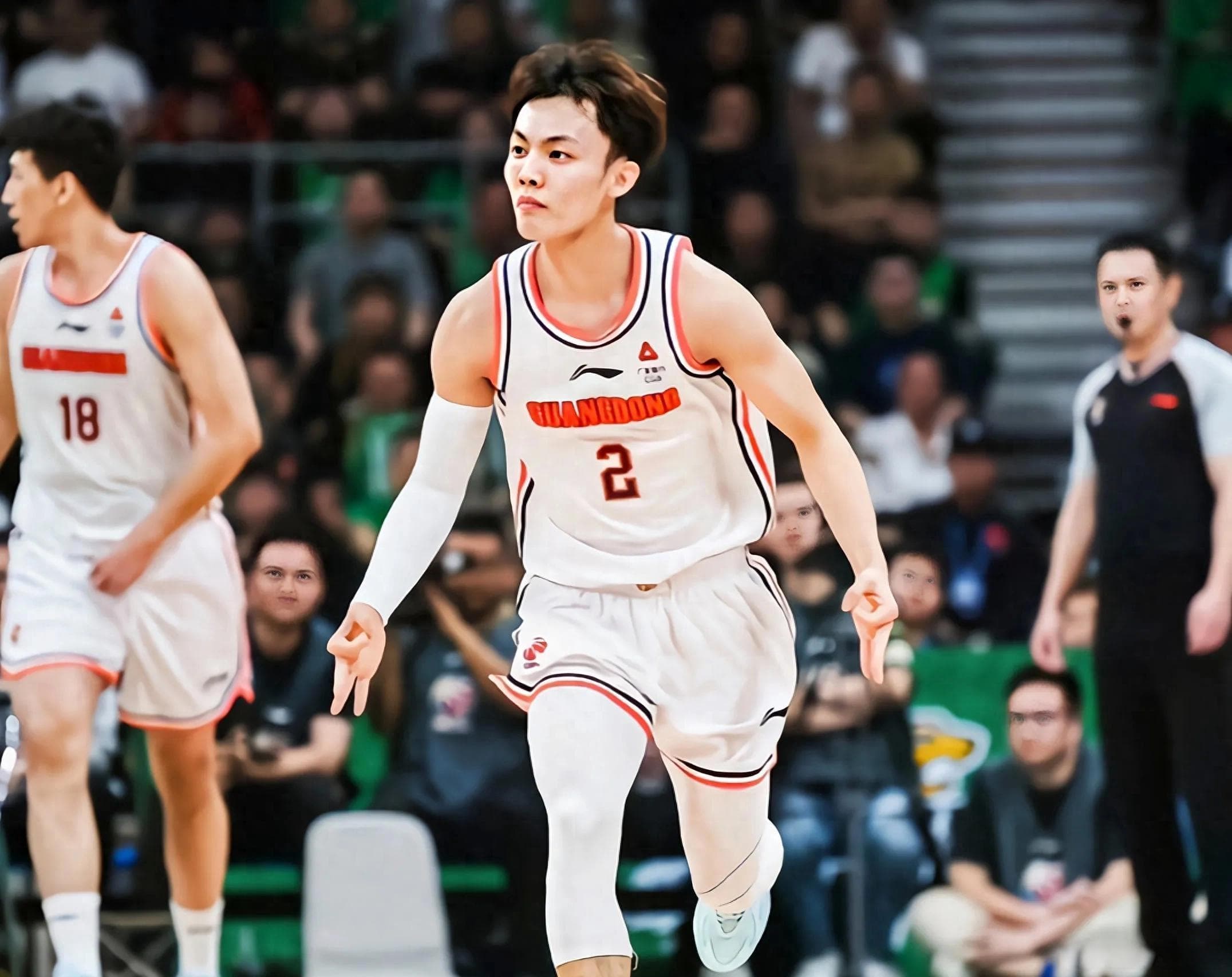 徐杰目前6+1，郭艾伦复出0+2+5，广东男篮大战广州！