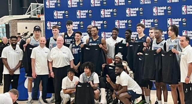 中国男篮新星王俊杰入选NBA训练营最佳阵容，2米06前锋将征战NCAA