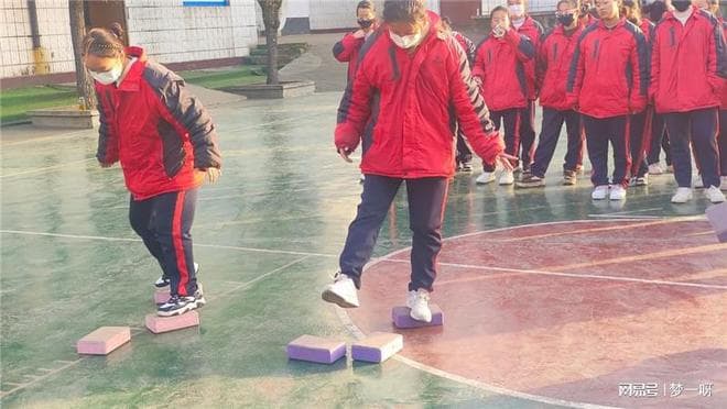 如何引导孩子合理使用手机？