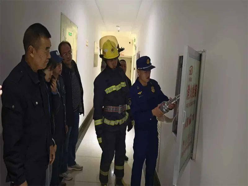 楚雄基层消防力量“防消联勤”合璧筑牢安全防线