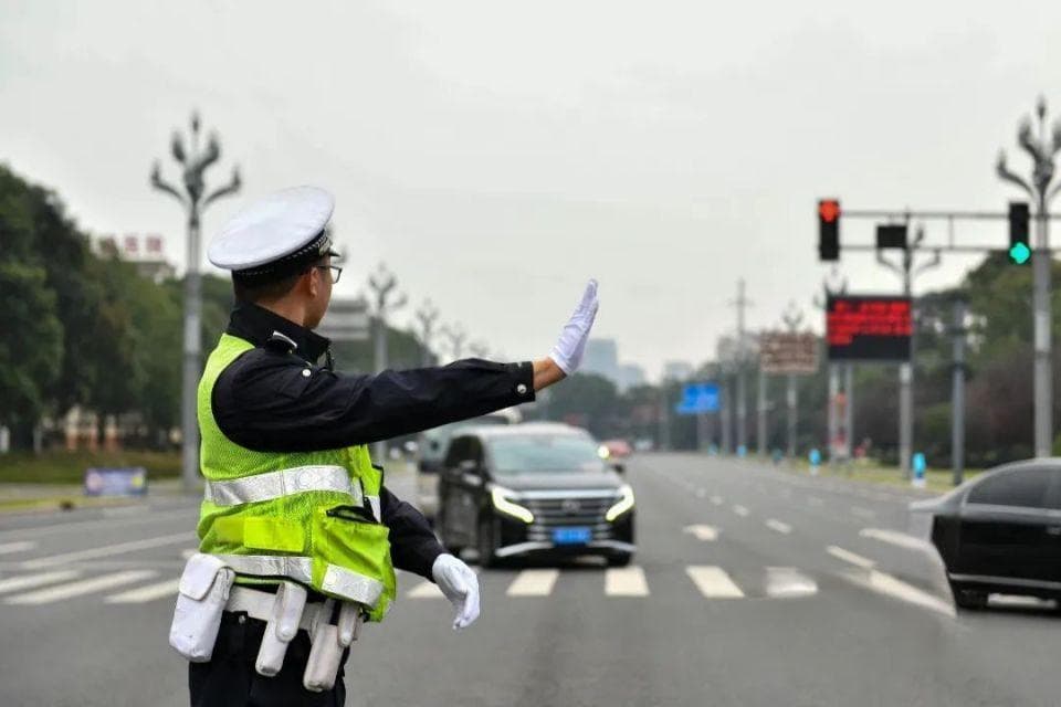 绵阳出台秋冬季机动车限行方案，11月10日起二环内按尾号限行