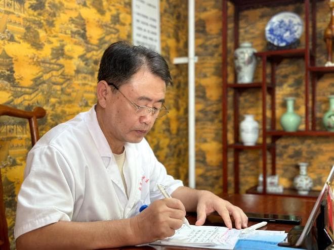 腿麻脚麻也是病？中医告诉你腰突到底怎么回事