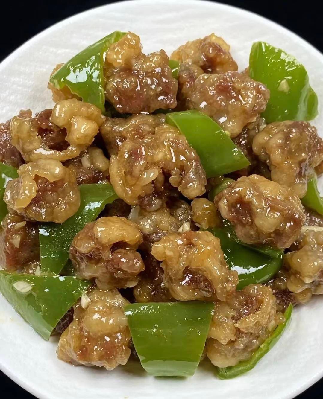 老式溜肉段：经典东北美食的魅力