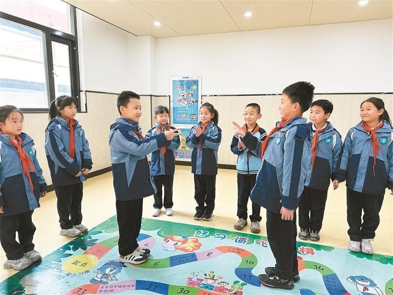 “10分钟”变“15分钟” 孩子们都在做什么 记者实地探访多所学校“课间一刻钟”