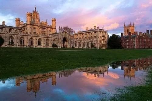 世界大学四大排名解读：2025泰晤士排名与QS排名大不同
