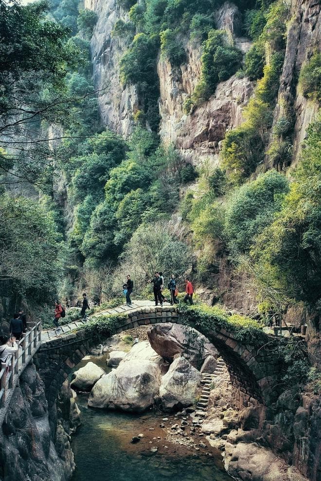 【天台县旅游盛宴】揭秘必去的十大景点，你准备好了吗？