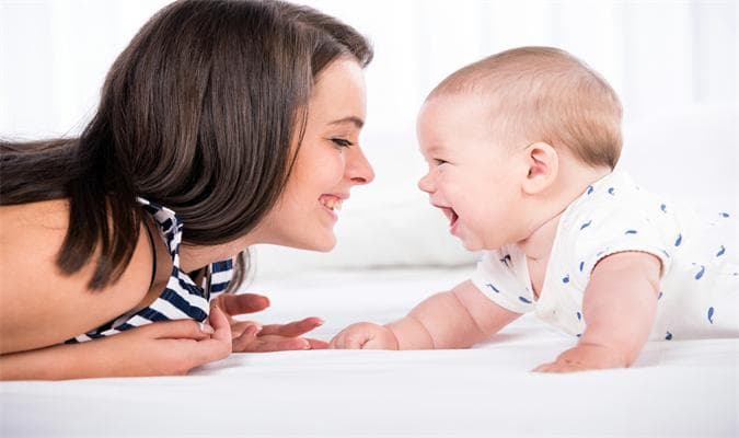 2025年国内单身女性可以做试管婴儿生孩子吗？最新政策发布！