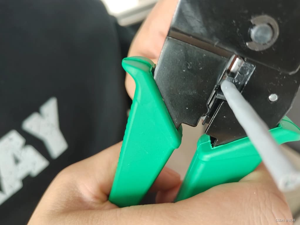 网络信息模块压接与插座安装详解