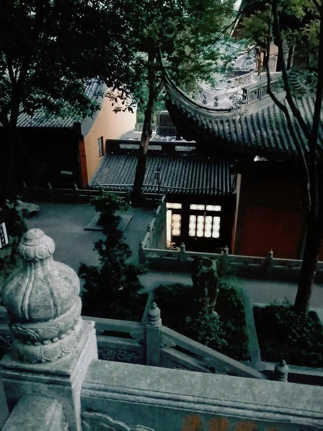 禅意灵隐：古刹建筑中的神秘传说