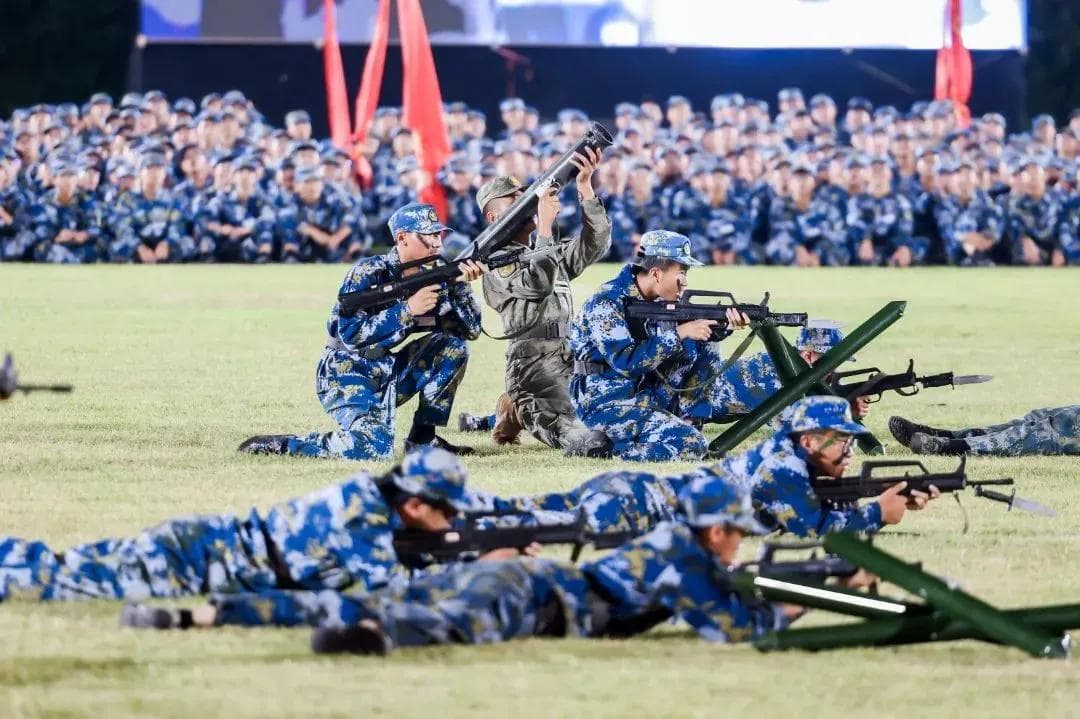 军训是“没苦硬吃”，能否实行“自愿参训”？看完这篇文章你就明白了！