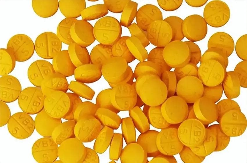 人体缺乏维生素B2，身体3个部位会发出‘预警信号’
