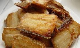 南方传统美食盐酥带鱼的家庭制作方法