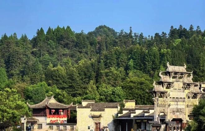 西递古村：探寻明清时期的历史与工艺之美