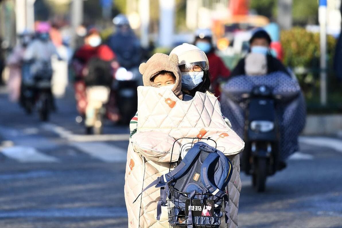 冬季使用空气净化加湿器全攻略：湿度控制与选购指南
