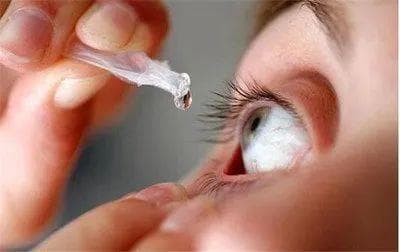 眼科专家告诉您，眼药水应该怎么用