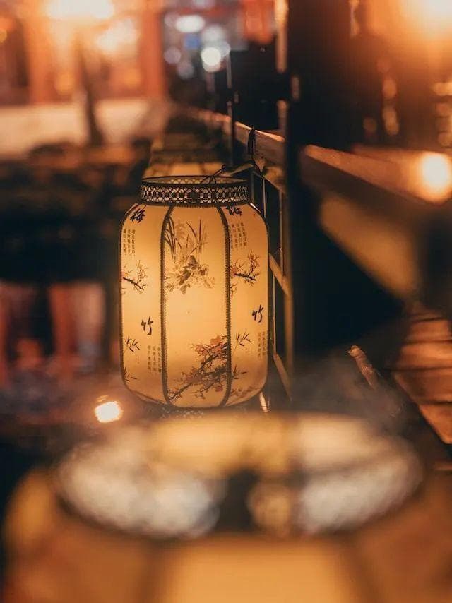 让古诗词融入现代生活：教育与传播的创新路径