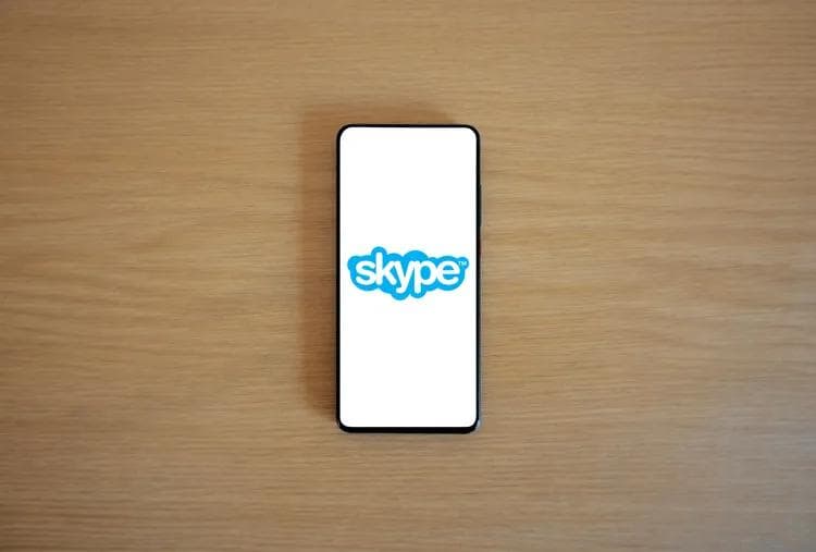 Skype撤回消息对方知道吗？