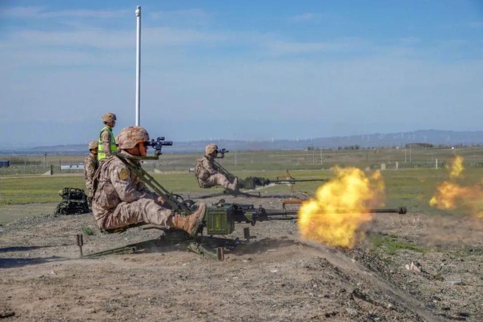 我军第四代轻武器中的机枪系列