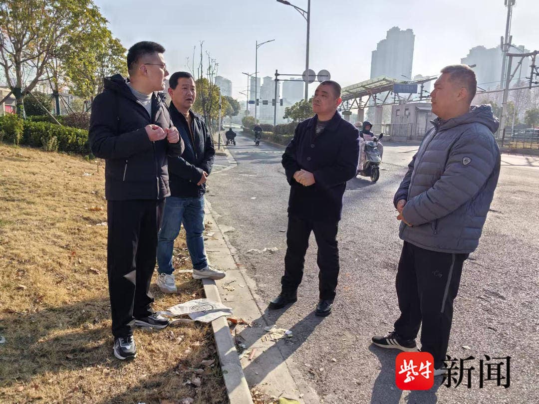南京公租房小区锦翠北园北门增设招呼站，居民出行更便捷