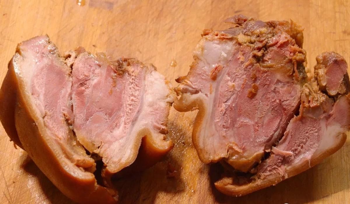 【原】谁说猪肉油腻？4种香料是关键，猪肉出锅肉嫩不腥，肥而不腻