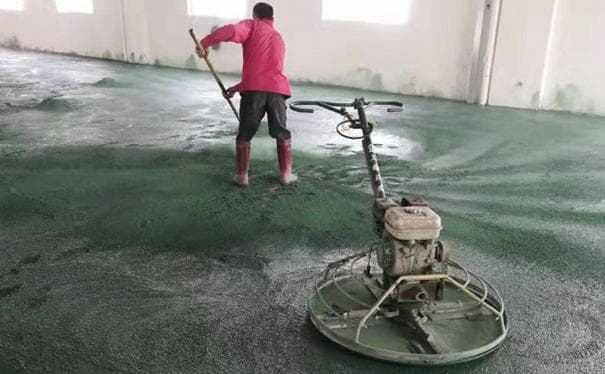 金刚砂固化剂什么时候上?