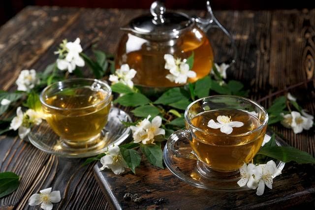 茉莉遇绿茶，一段美食文化的芬芳邂逅