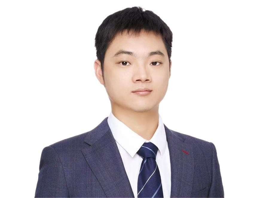 当DeepSeek学会说“人话”：AI的“人感”革命与边界之问