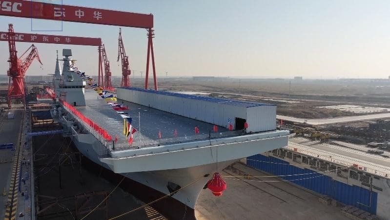 076兩攻首艦下水　「無人機航母」戰力冠全球