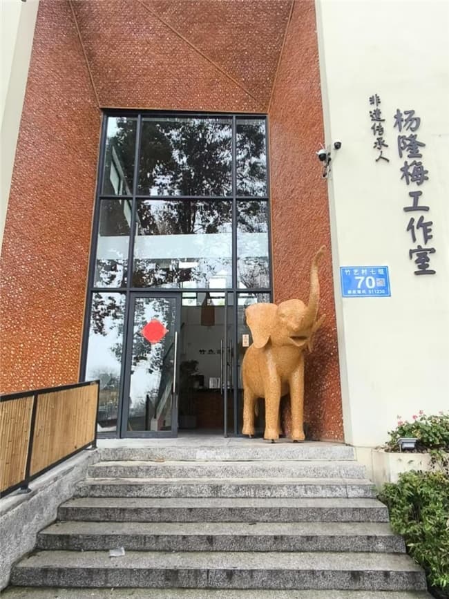 川农学子深入非遗竹编实践：传承与创新并举，助力文化焕新