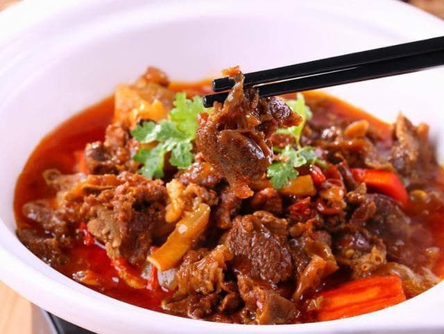 最适合炖牛肉放的十大调料，松炖出软烂入味佳肴